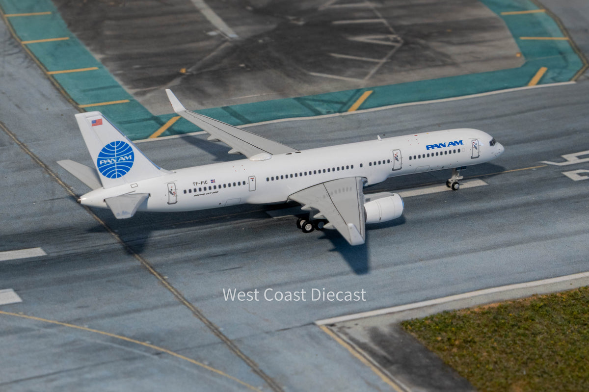 Gemini Jets Pan Am B757-200W TF-FIC “Yankee Clipper II” – West