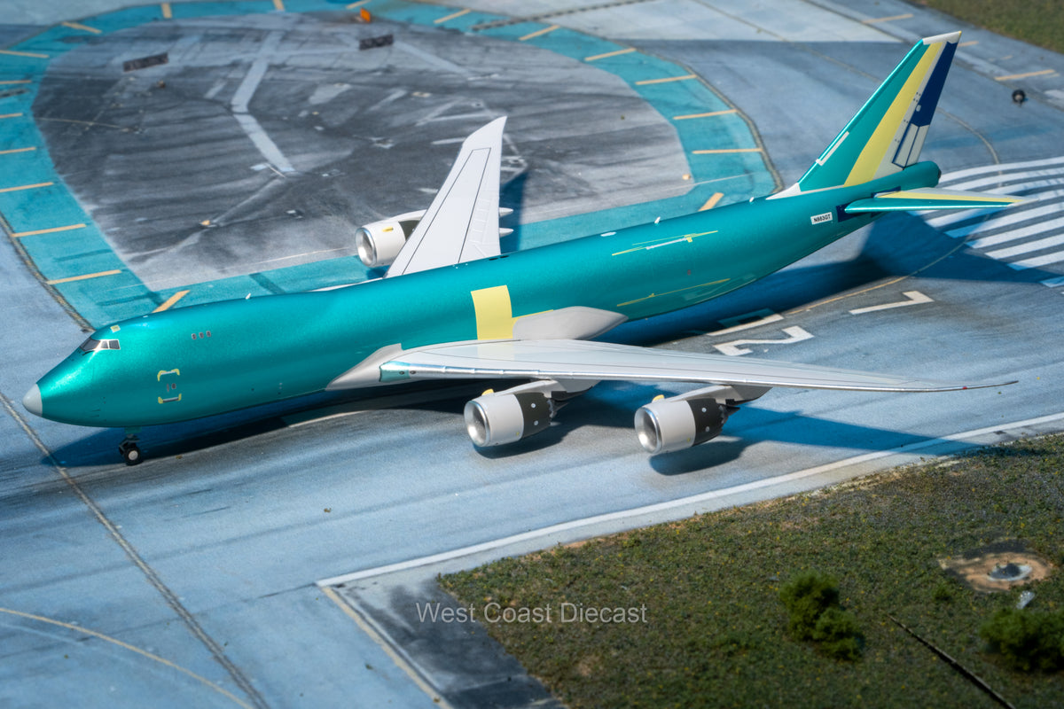 商談中: カプチー様】ATLAS AIR 747-8F コレクターアイテム 12月発売