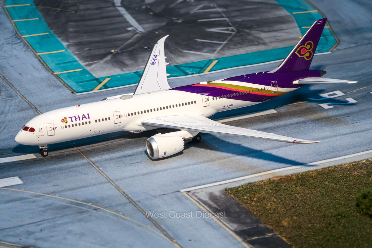 November Release AV400 Thai Airways Boeing 787-9 Dreamliner HS-TWB
