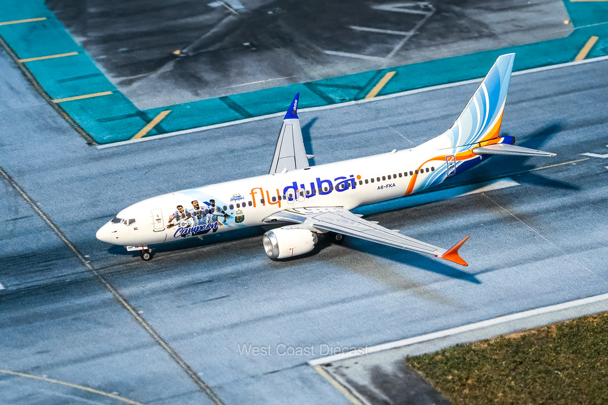 Phoenix Models FlyDubai Boeing 737 MAX 8 