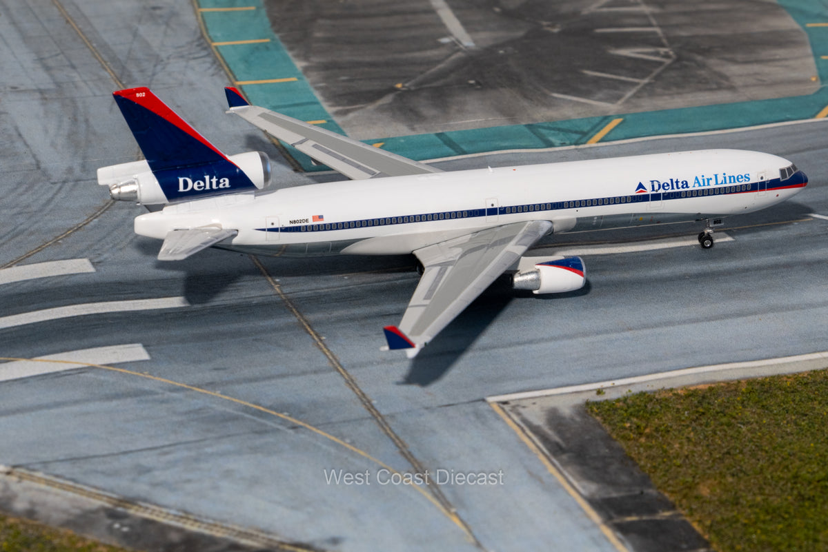 January 2025 Release Phoenix Models Delta McDonnell Douglas MD-11