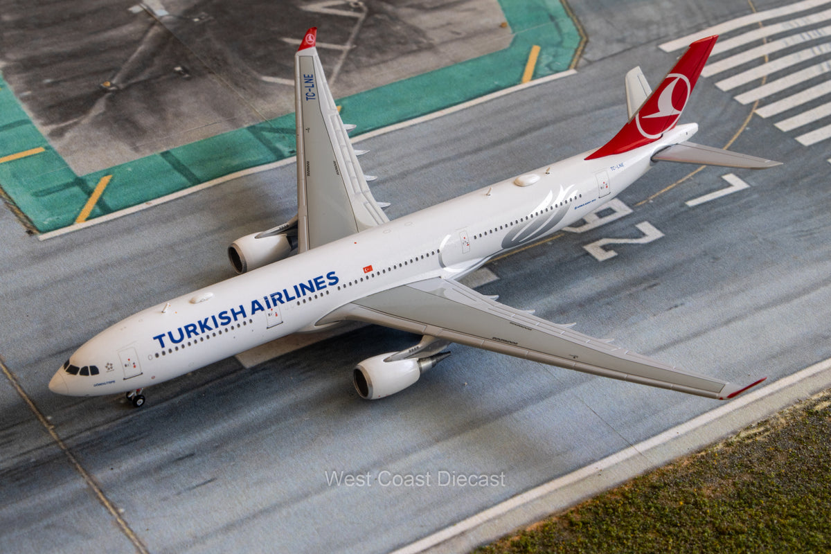 JC Wings Turkish Airlines Airbus A330-300 TC-LNE – West Coast
