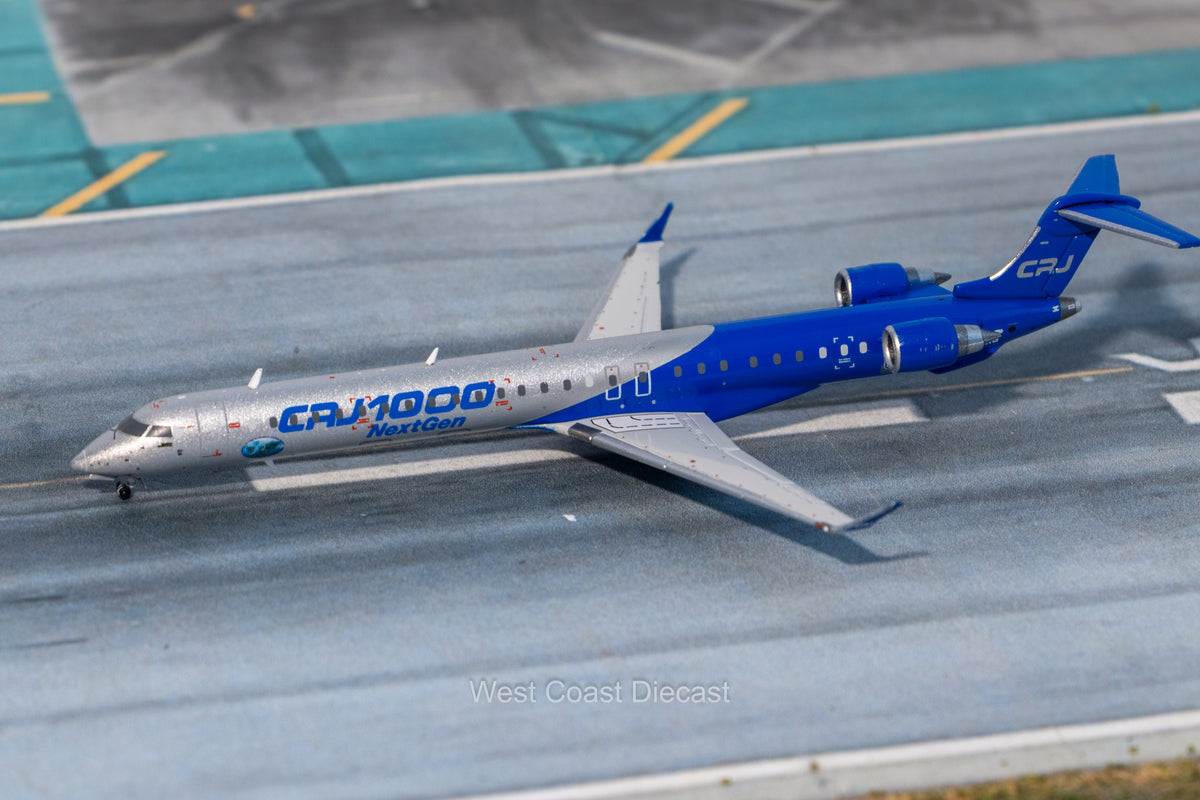 JC 1:400ボンバルディア ハウスカラー CRJ-1000ER C-FNXG JC 1:400ボンバルディア ハウスカラー CRJ-1000ER C-FNXG - メルカリ