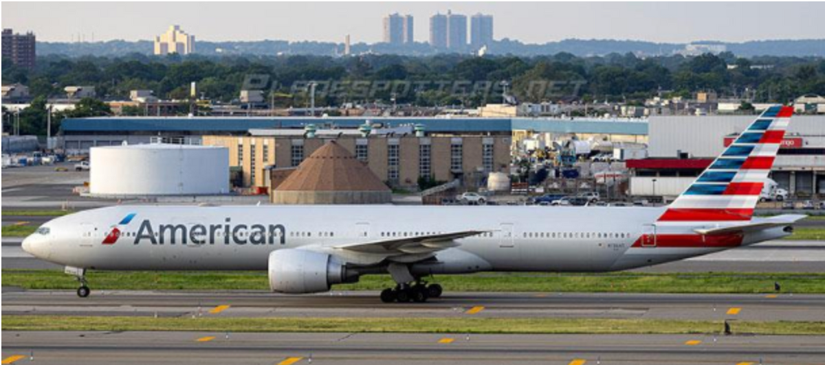 航空機・ヘリコプター American Airlines Boeing 777 1/400 航空機・ヘリコプター American Airlines Boeing 777 1/400