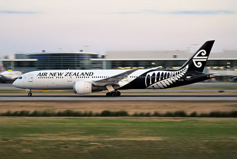 August 2025 Release Phoenix Models Air New Zealand Boeing 787-9 ZK-NZL - Pre Order