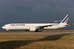 September 2025 Release Phoenix Models Air France Boeing 777-300ER “Old Livery” F-GZNC - Pre Order
