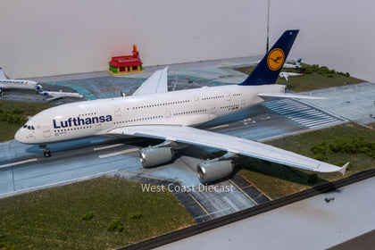 Lufthansa Airbus A380-800 D-AIMI - 1/200
