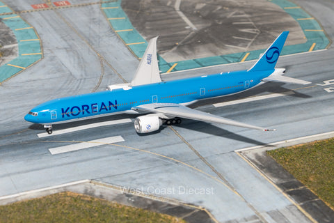 June/July 2025 Release Phoenix Models Korean Airlines Boeing 777-300ER “New Livery” HL8008