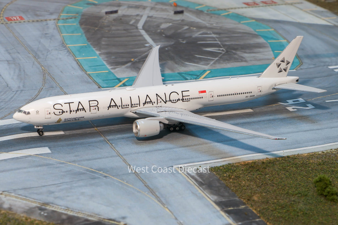 フェニックスモデルズ ANA ボーイング 747-200 JA8157 – West Coast