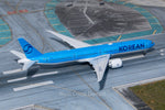 August 2025 Release AV400 Korean Air Boeing 777-300ER “New Livery” HL8008