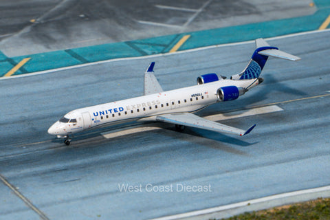 August 2025 Release Gemini Jets United Express CRJ550 “Evo Blue” N506GJ