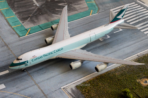 JC Wings Cathay Pacific Cargo Boeing 747-8F "100th Aircraft/Interactive Series" B-LJC