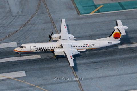 Gemini Jets Alaska Airlines Bombardier Dash 8-Q400 "Horizon Air Retro" N421QX