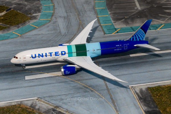 ユニベアシティ 5G0A9716_600x600.jpg?v=1750470726