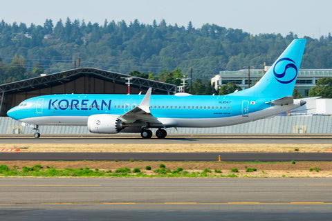 November 2025 Release Phoenix Models Korean Air Boeing 737 Max 8 HL8567  - Pre Order