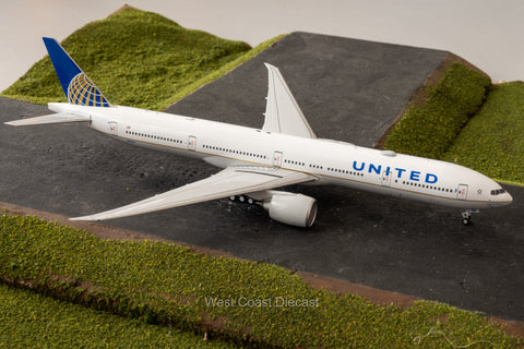 September Release NG Models United Airlines Boeing 777-300ER “The Spirit of United” N2331U