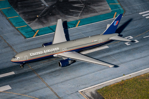 October Releases Phoenix Models United Airlines Boeing 767-300ER “Battleship” N666UA