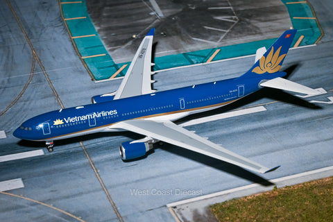 Phoenix Models Vietnam Airlines Airbus A330-200 VN-A376