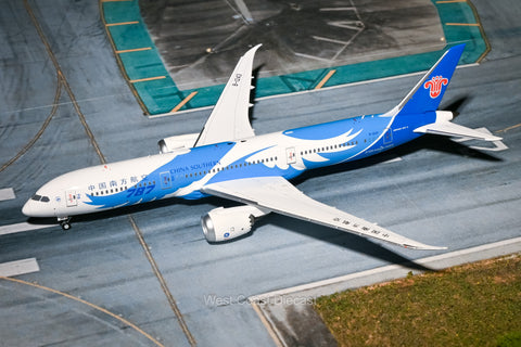NG Models China Southern Airlines Boeing 787-9 Dreamliner B-1243