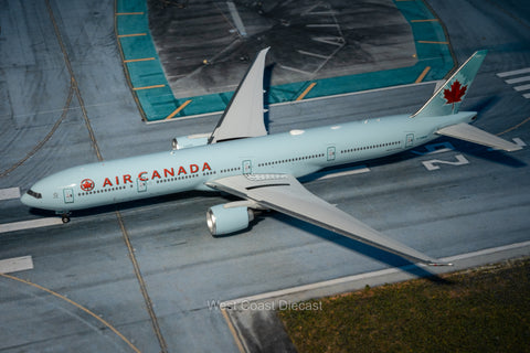 Phoenix Models Air Canada Boeing 777-300ER “Toothpaste” C-FNNW