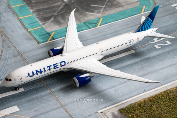 ユナイテッド航空 B787-10 ギア着脱可 Aviation 1/400 - メルカリ