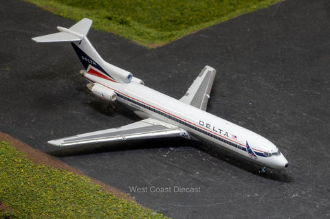 Gemini Jets Delta Boeing 727-200 “Widget” N458DA