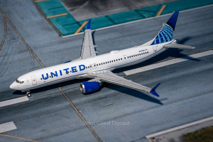 April Release Gemini Jets United Airlines Boeing 737 MAX 9 "Evo Blue" N37555