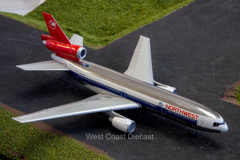 Dragon Wings Northwest Airlines McDonnell Douglas DC-10-40 “Silver Livery” N141US