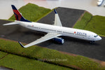 Gemini Jets Delta Boeing 737-900 N827DN - 1/200