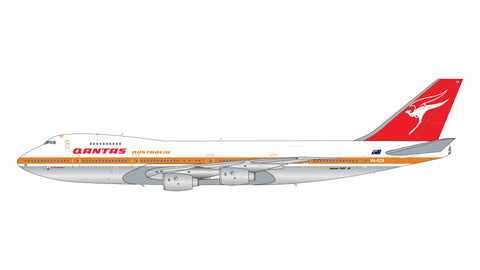 October Release Gemini Jets Qantas Airways Boeing 747-200B(M) VH-ECB - 1/200 - Pre Order