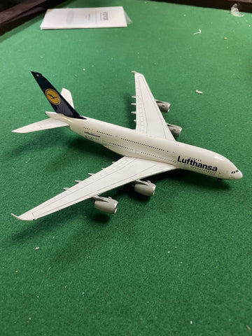 *DAMAGED* Gemini Jets Lufthansa Airbus A380 “Old Livery” D-AIMB