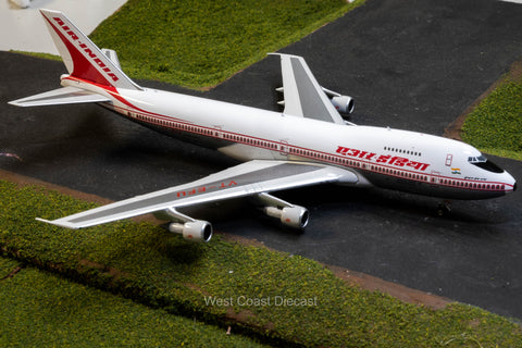 Phoenix Models Air India Boeing 747-200 VT-EFU – West Coast Diecast LTD