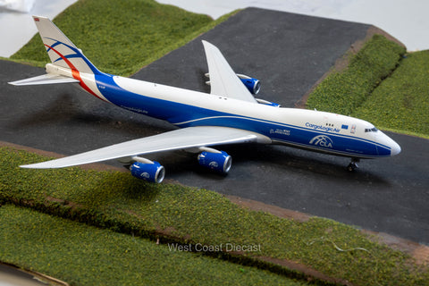 Phoenix Models CargoLogic Air Boeing 747-8F G-CLAB