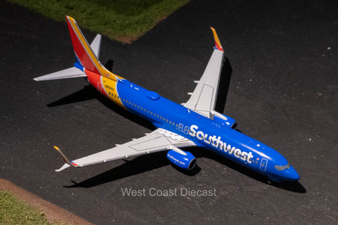 July Release 58122 Southwest Airlines 737-800/w N8565Z(Heart livery; with scimitar winglets)