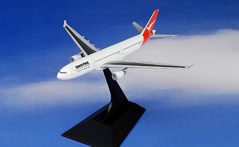 Dragon Wings Qantas Airbus A330-300 "Old Livery" VH-QPA