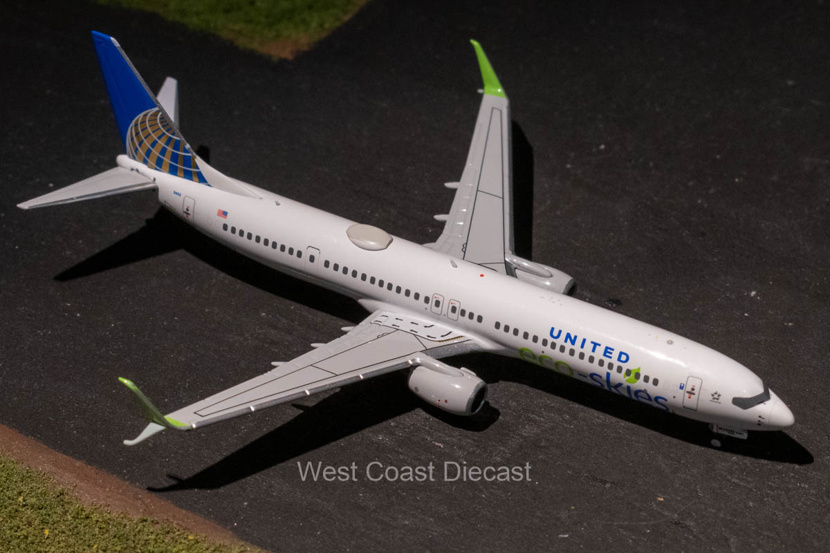 *LAST ONE* June Release NG Models United Airlines Boeing 737-900ER/w ...